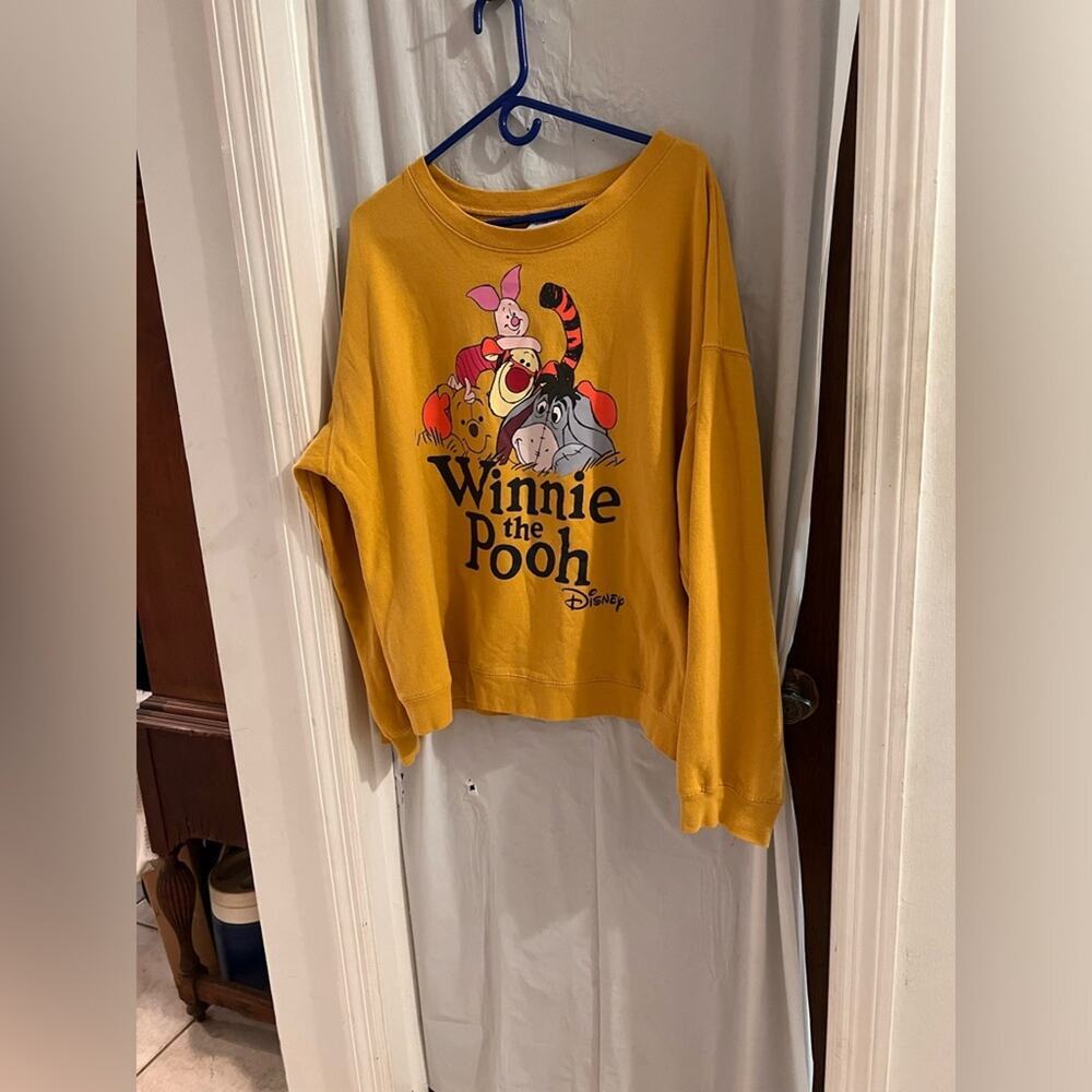Disney gold Winnie the Pooh sweatshirt size xxl/19 - Picture 1 of 6